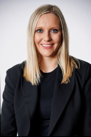 JANINE MEYNS