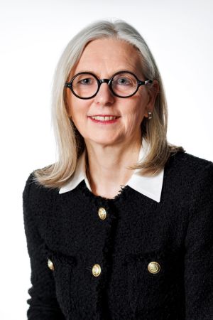 SABINE GEMOLL