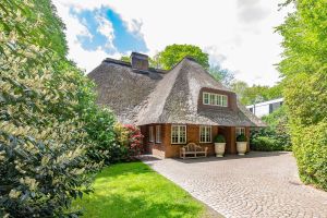 TITELBILD_2803729-Cw89VYPUNgJPcbD5eY9j7A4i-Alstertal_Haus_5512(4).exp.jpg