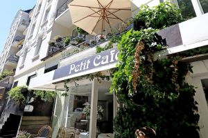 BILD_4740004-GiF3hHFtbxn6KKkhwYpq4KA9-Alster_Eppendorf_Cafe_Petit(3).exp.jpg